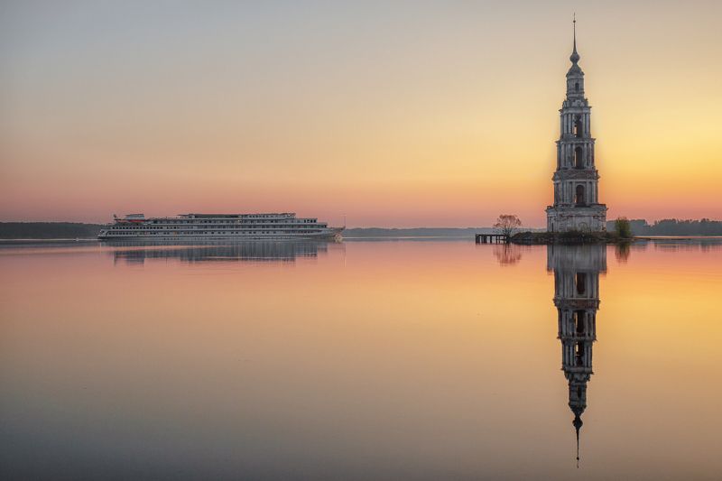 калязин, колокольня Калязин фото превью