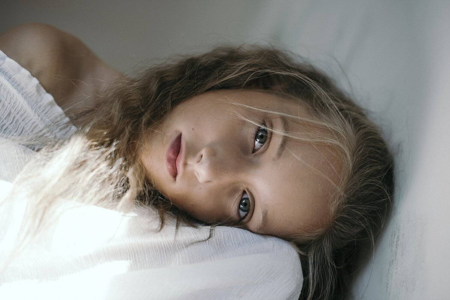 girl, portrait, sun, shadow, alone,, Anna Ścigaj