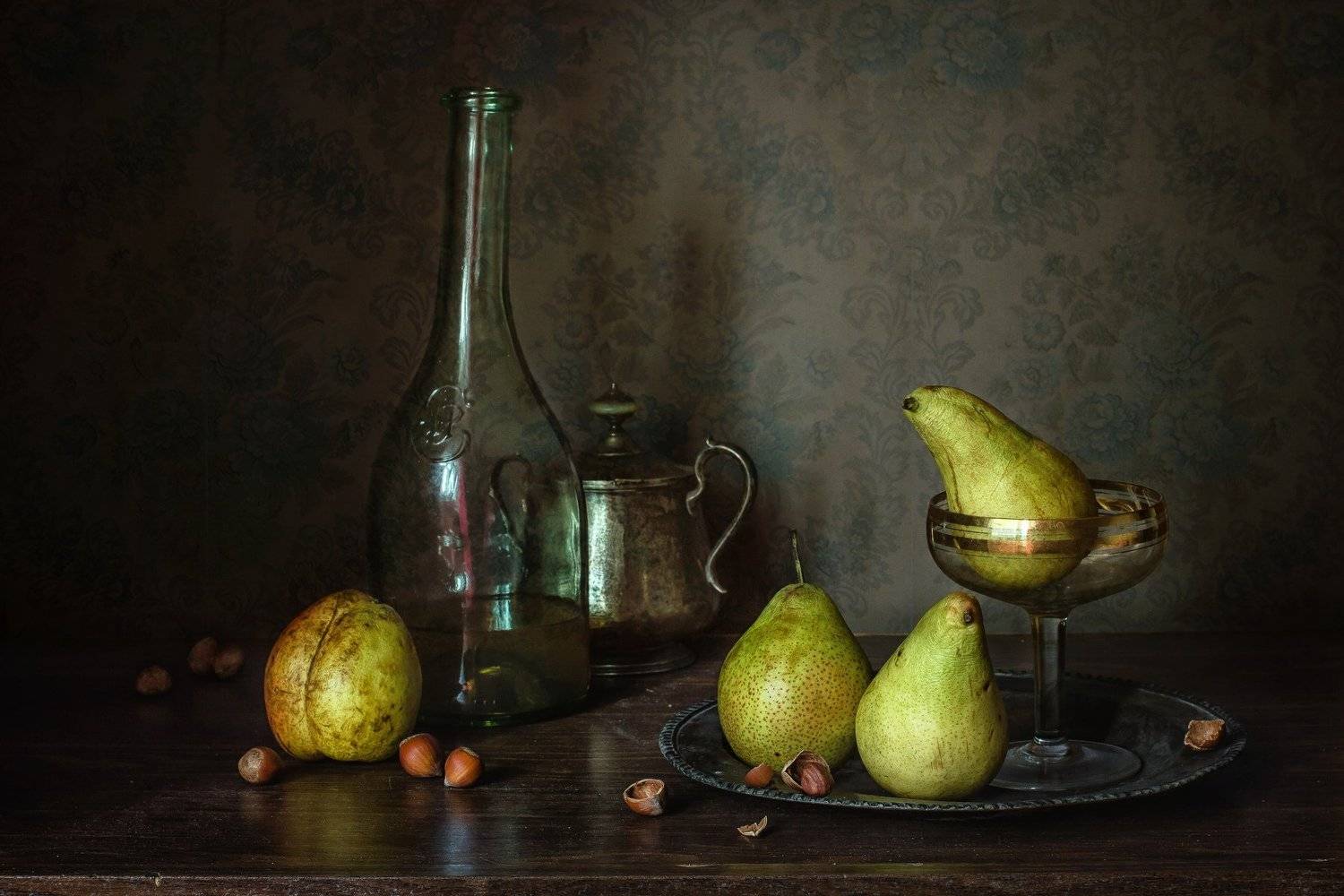 натюрморт, стекло, груши, орехи, Анна Петина