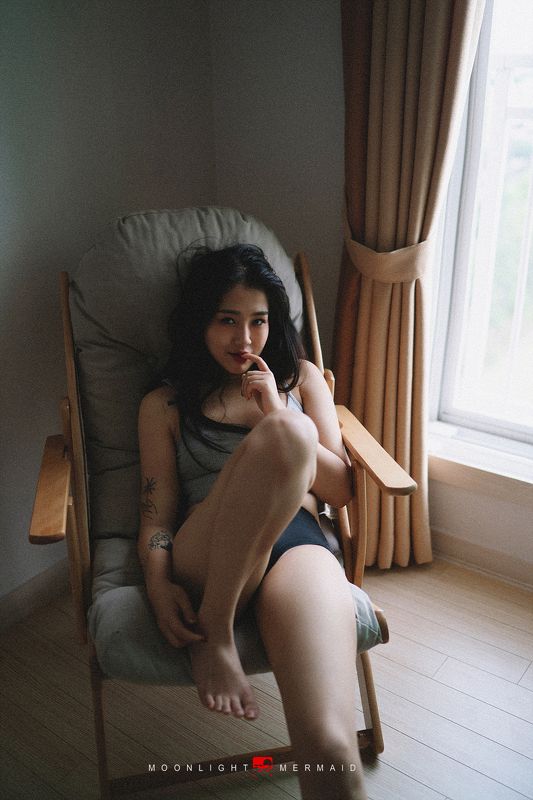 #sexy #girl #woman #beauty #cute #light #night #red #seminude #potrait #underwear #female #cigarette #filmlike girl фото превью