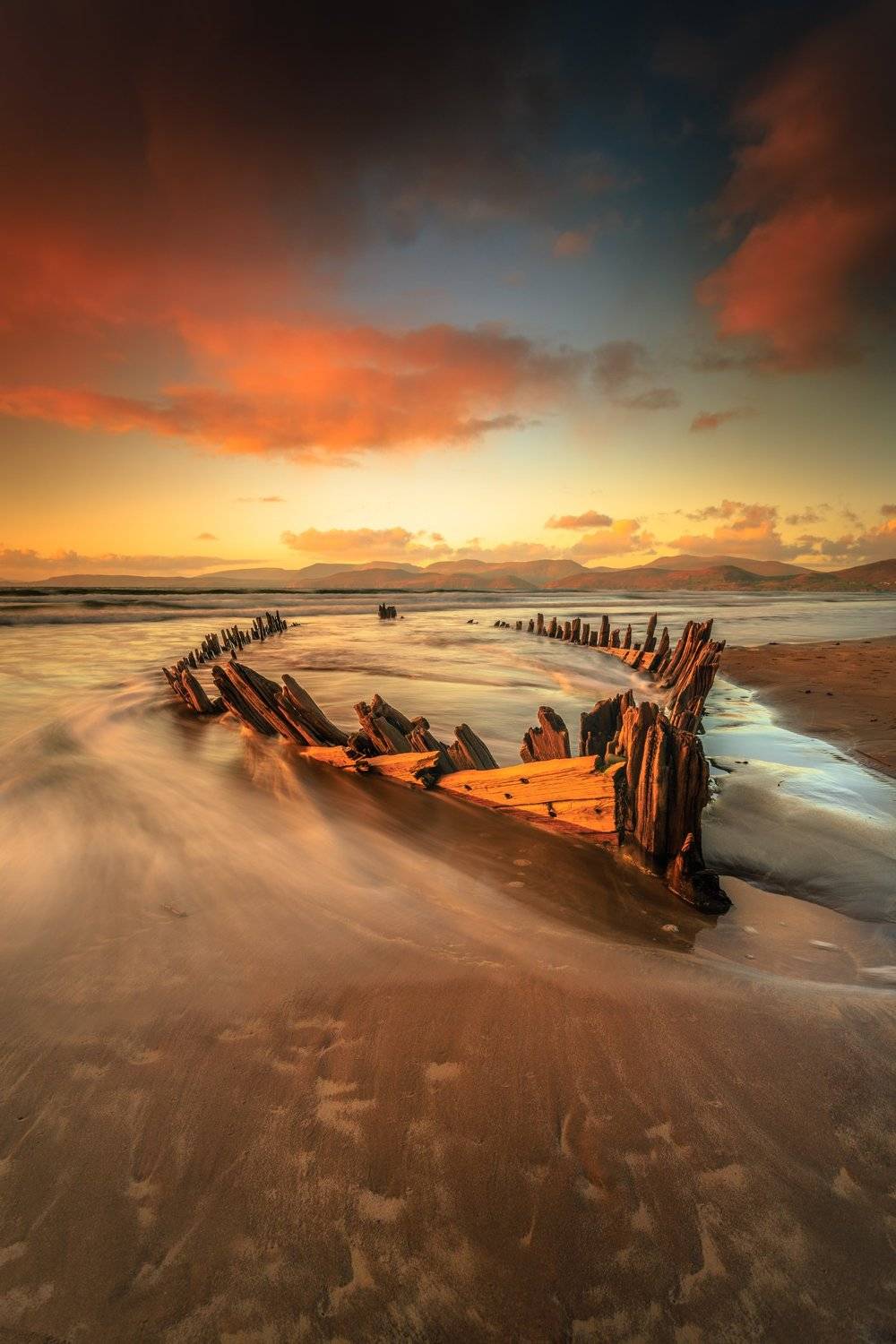wreck,Ireland,sunset,winter,light, Marek Biegalski