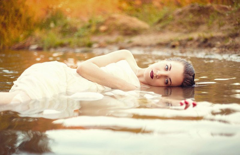 модель,взгляд,глаза,красота,в воде,девушка Анастасия фото превью