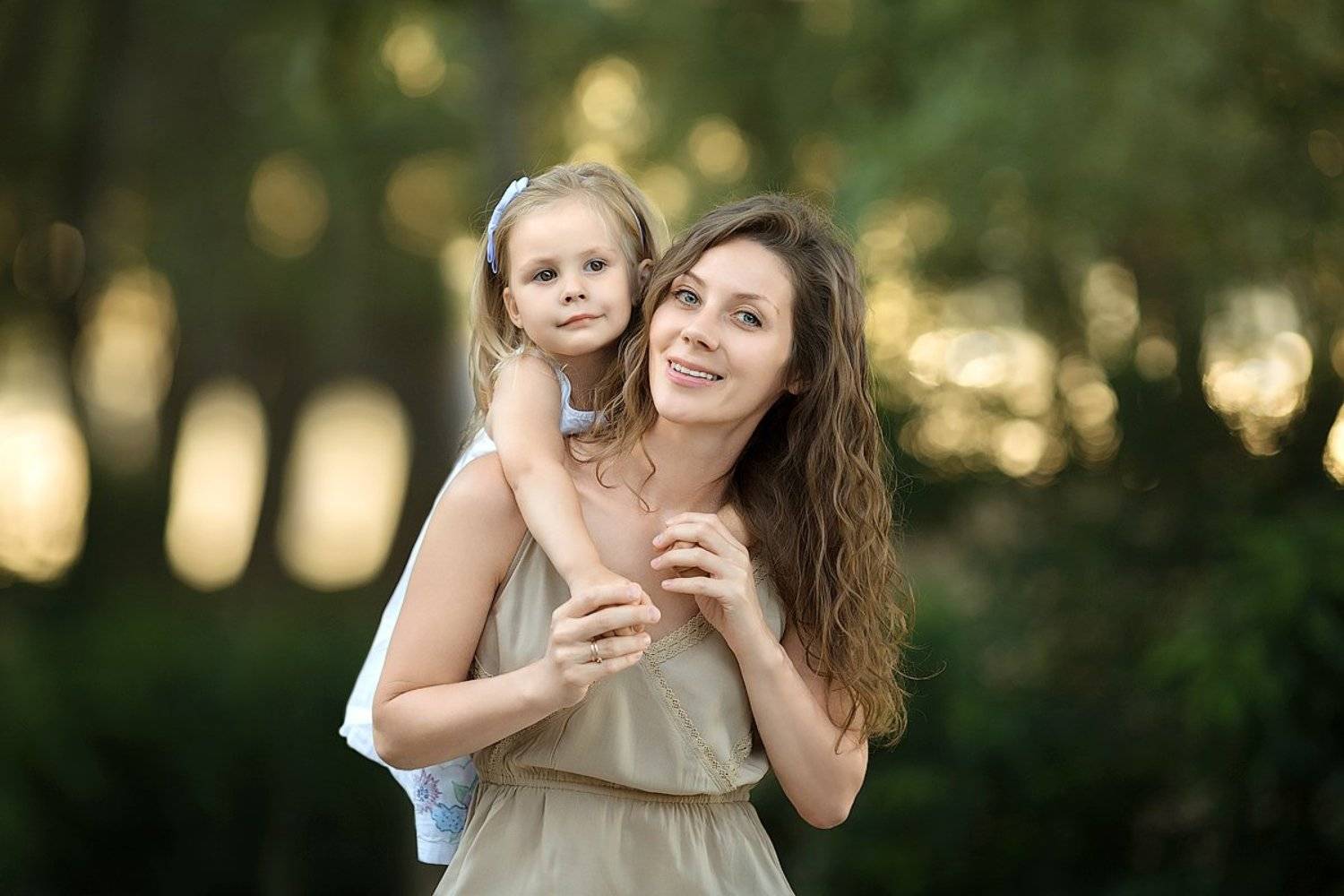 красотки, девочки, радость, закатное солнышко, закат, детская фотосессия, детский и семейный фотограф ольга францева, радость счастье, детский фотограф, фотосессия, дети на фото, лето, портрет, фотопрогулка, семейная фотосессия, семейное фото, семья, Францева Ольга