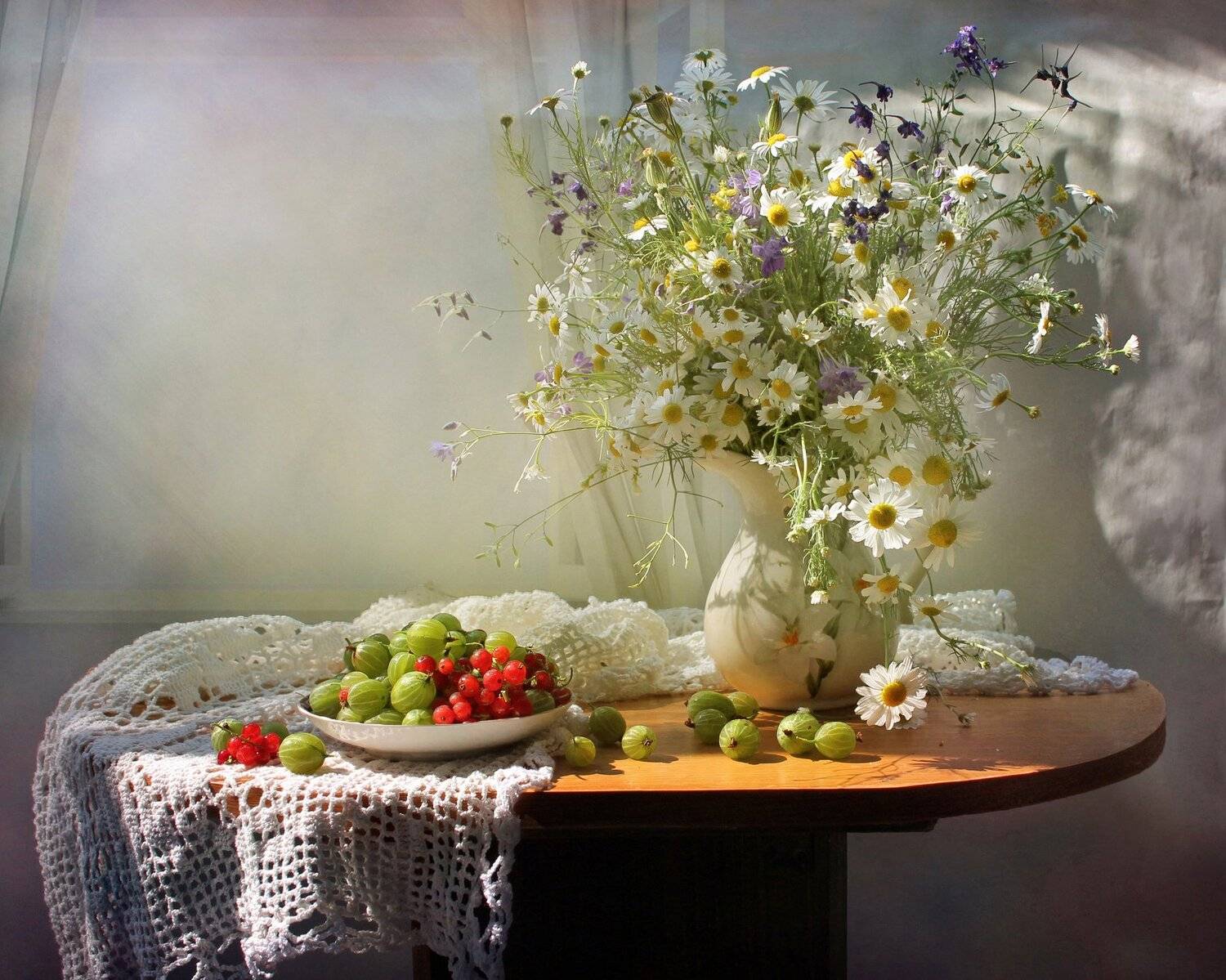 натюрморт, полевые цветы, ягоды, солнце, смородина, крыжлвник, Ковалева Светлана