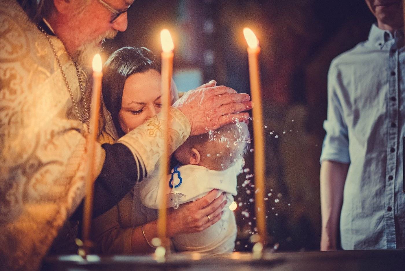 крещение, фотограф на крещение спб, таинство крещения, фотограф спб, таинство, дети, ребенок, малыш, девочка, таинство крещения, крещение ребенка, церковь, храм, крестины, Юлия Полуэктова