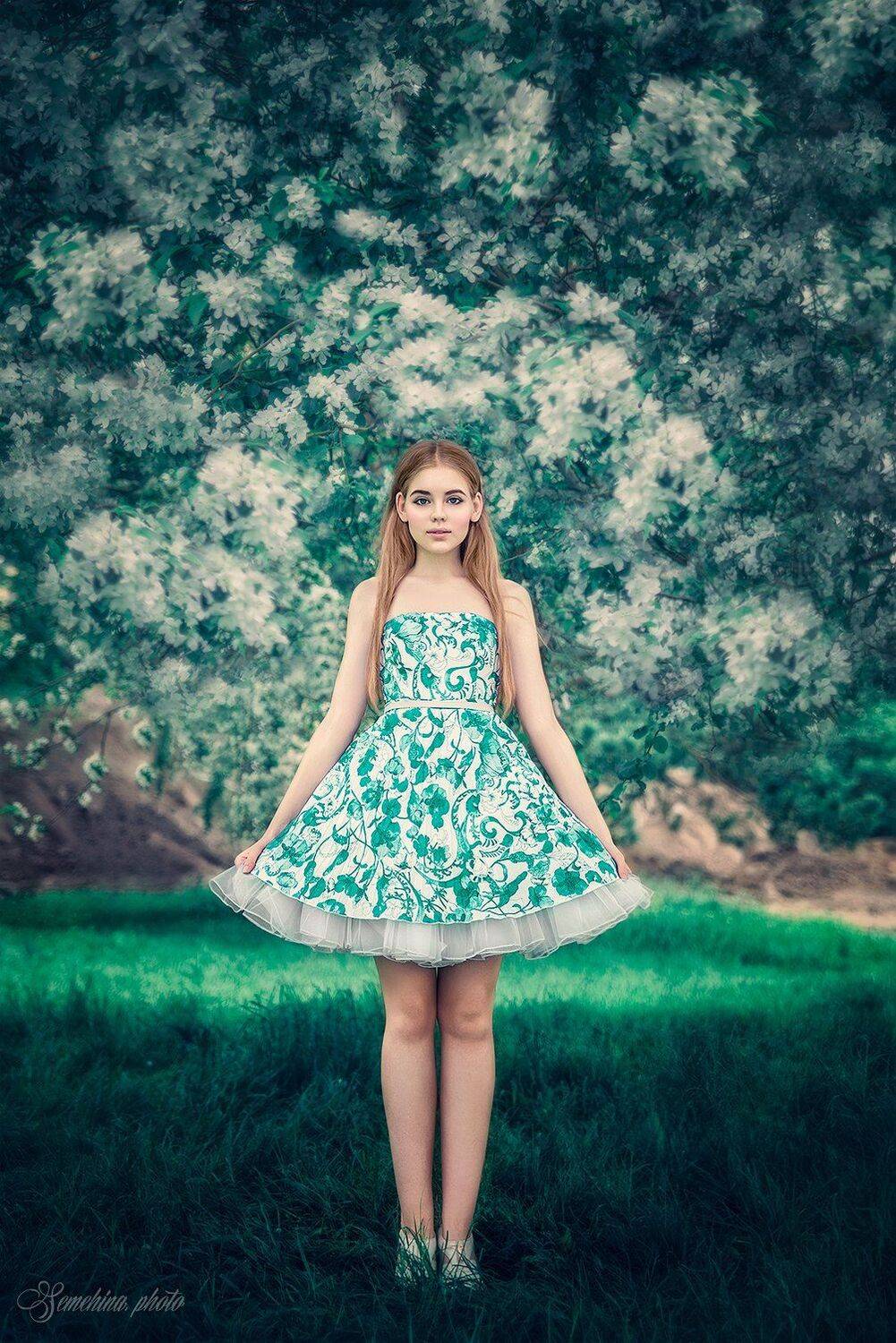 девушка, сказка, яблоня, цветение, зеленый, портрет, girl, outdoor, blossom, portreit, green, summer, fairytale, Марина Семёхина