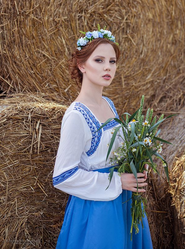 деревня, ягненок, козленок, стога сена, природа, колосья, народный костюм **** фото превью