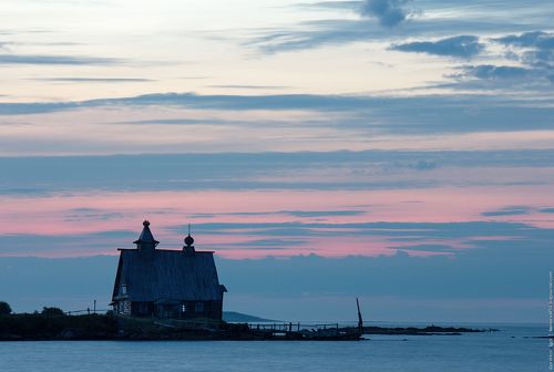 Летняя ночь на берегу Белого моря