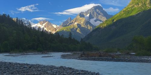 Утро в горах Кавказа