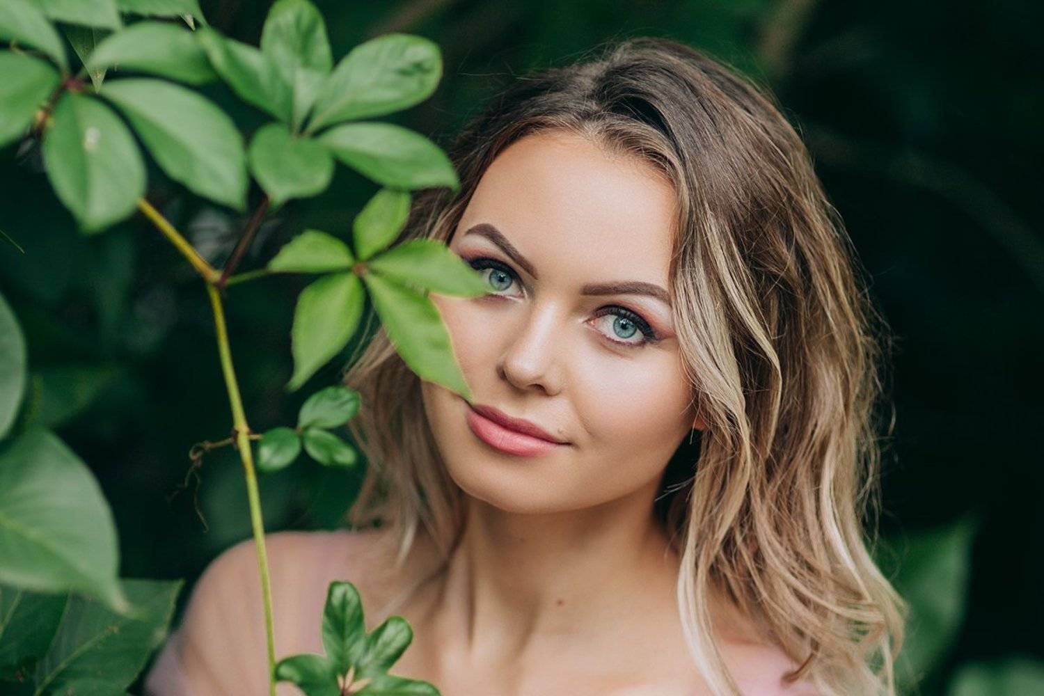 , Лана Никонова