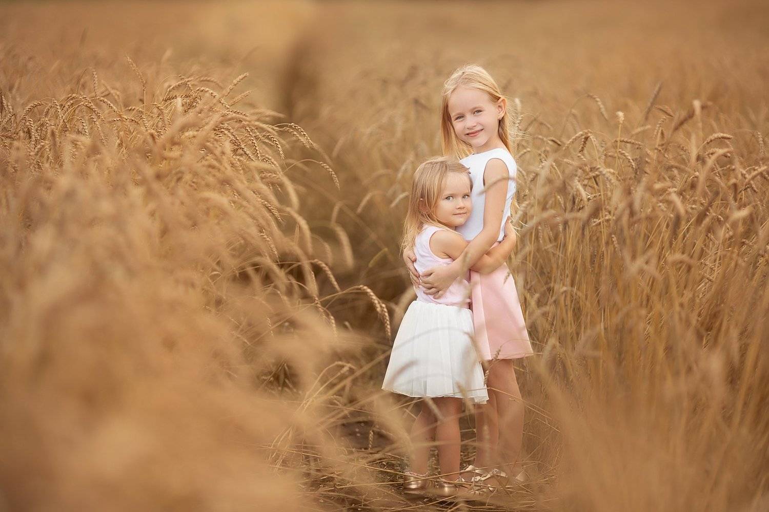 , Ника Колесникова