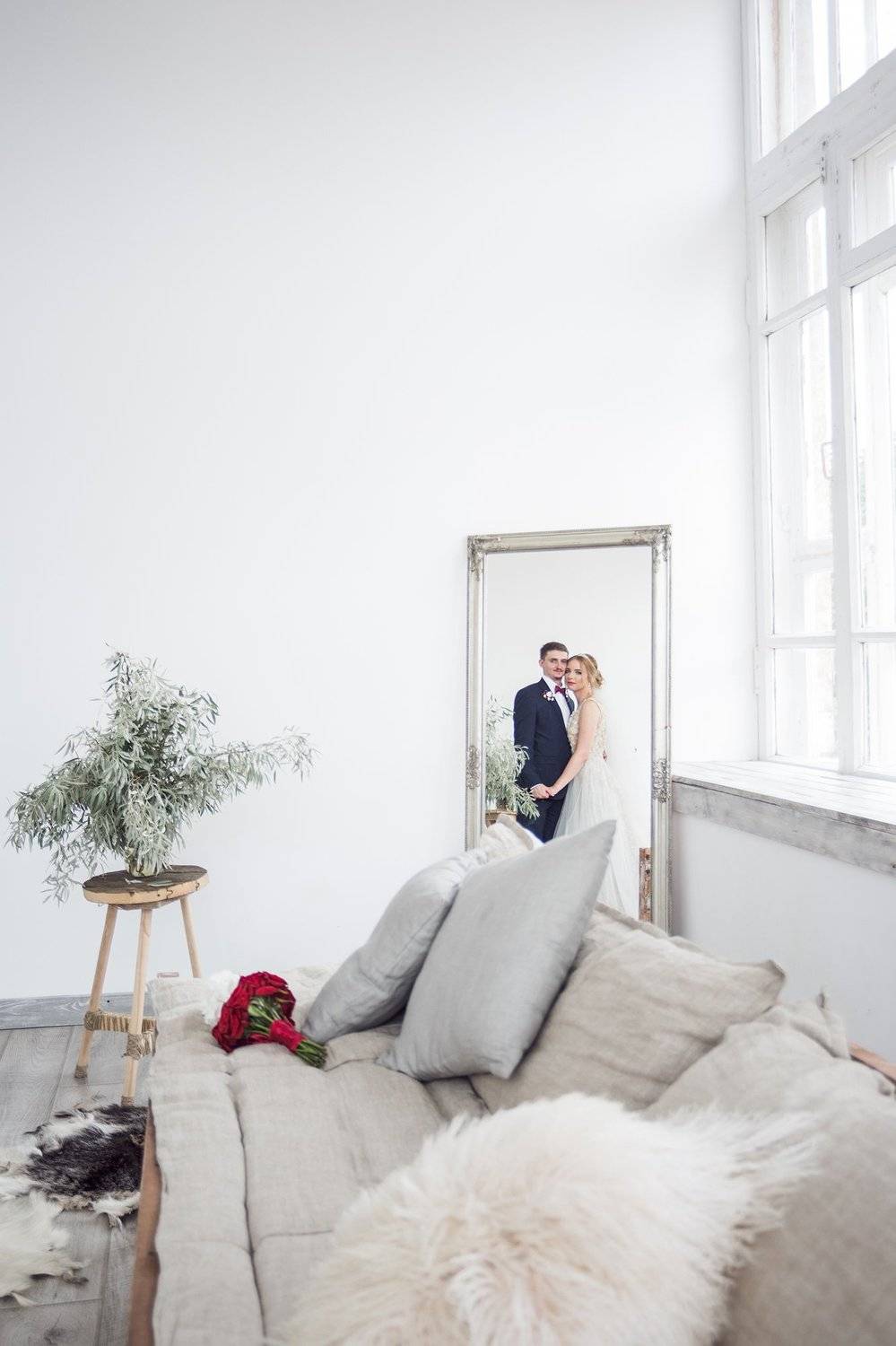 отражение, свадьба, свадебный фотограф, фотограф в крыму, симферополь, студия, жених, невеста, зеркало, праздник, Пекшева Светлана