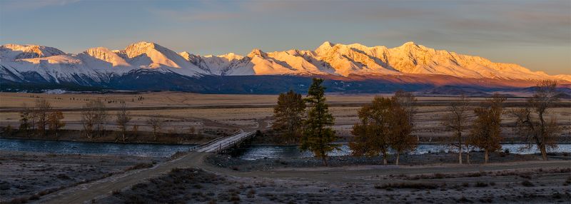 природа, пейзаж, алтай, горы, осень, река, чуя, панорама, сибирь, степь, вершины, хребет, курай, утро, восход, рассвет, мост * фото превью