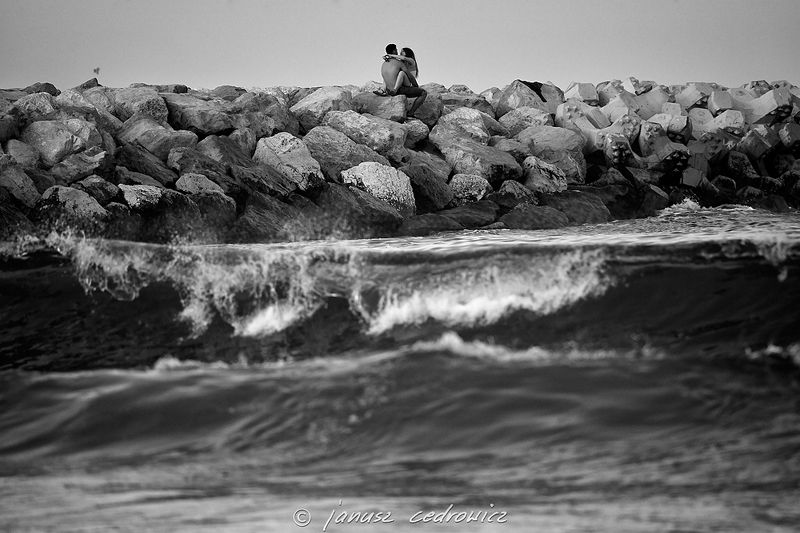 romania,constanca,sea,seaside,couple,love,sex,hug,kiss,boy,girl,beach,holiday,water,waves, ... фото превью