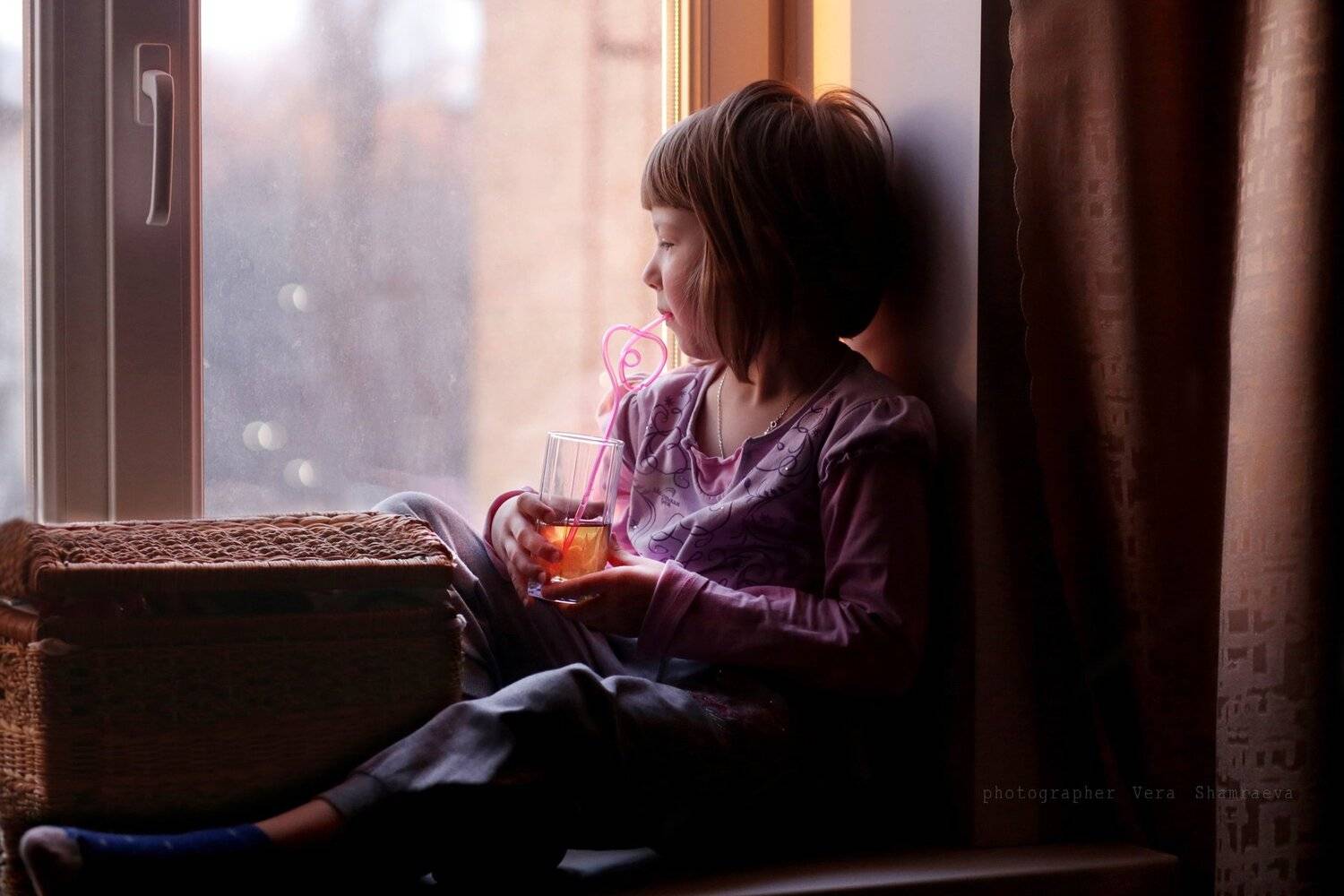 девочка , вечерняя сьемка, жанровый портрет, Вера Шамраева