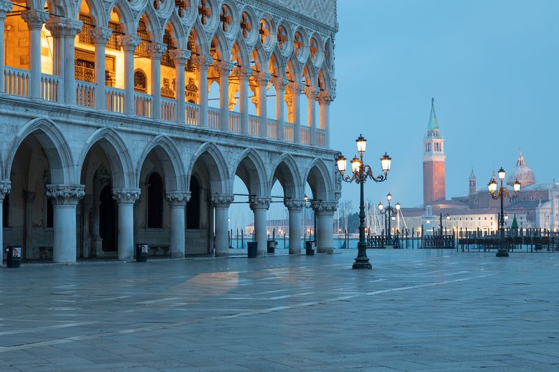 Doges Palace on Saint Mark square and  San Giorgio church , Venezia фото превью