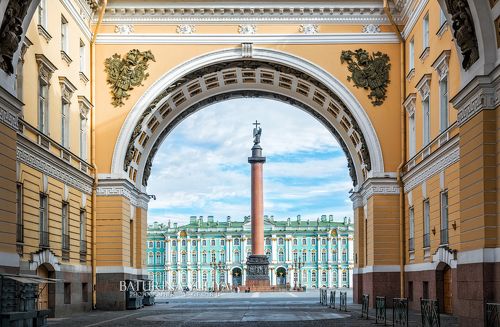 Столп в арке