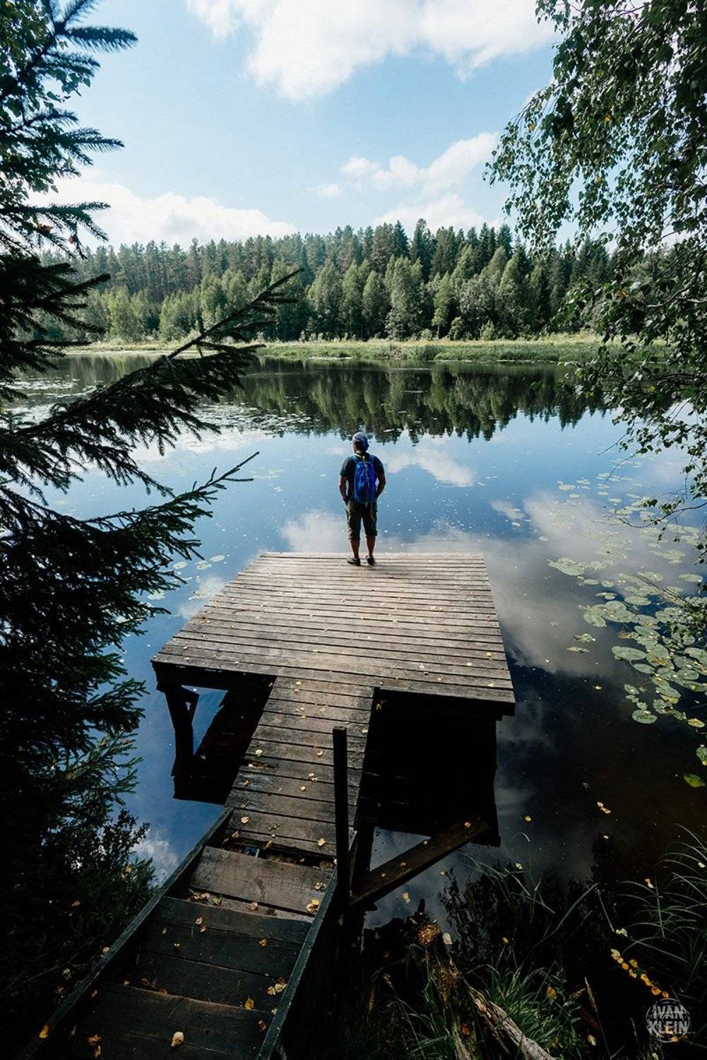 пейзаж,река,озеро,вода,природа,отражение,лес,деревья,вода,лето,день,человек,путешествие,, Иван Клейн