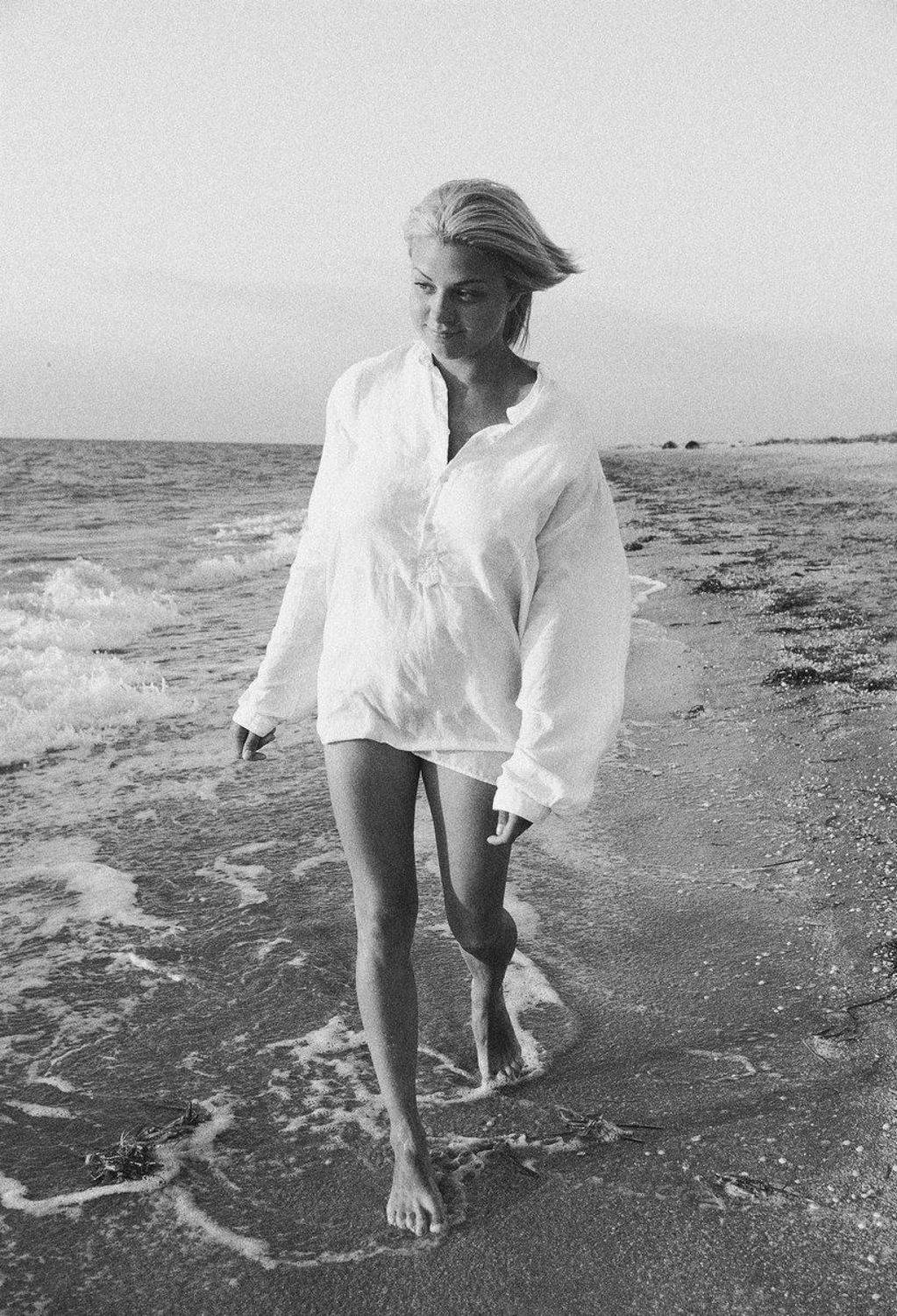 #face #monochrome #nude #body #skin #sepia #sexy #erotic #eye #toned #image #human #face #sleep #girl #model #fashion young light #women #cute #black #eyes #hair #white #beautiful #beauty #franpolonskiy #france #franpolonskiyphotographer #phfranpolonskiy , Фран Полонский