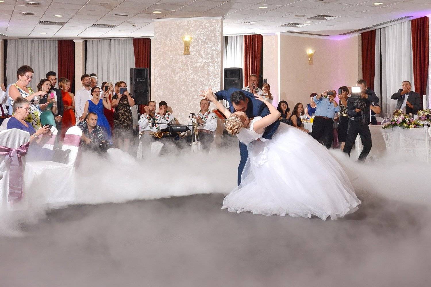 groom, bride, wedding, Sorin Lazar Photography