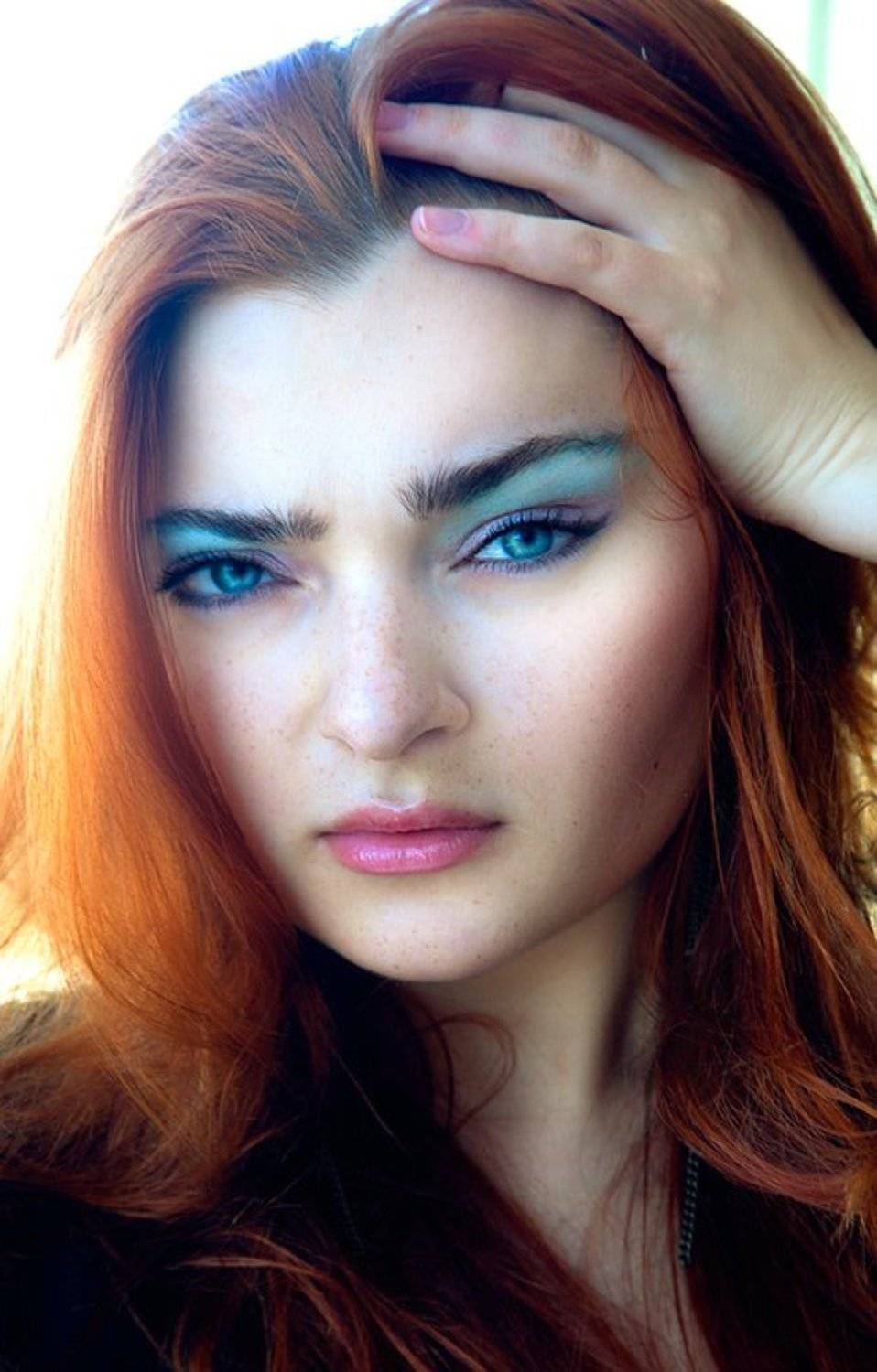 цвета, истерия, Алиса Литвинова