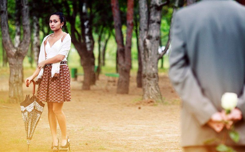 встреча, девушка, парень, цветы, весна  фото превью