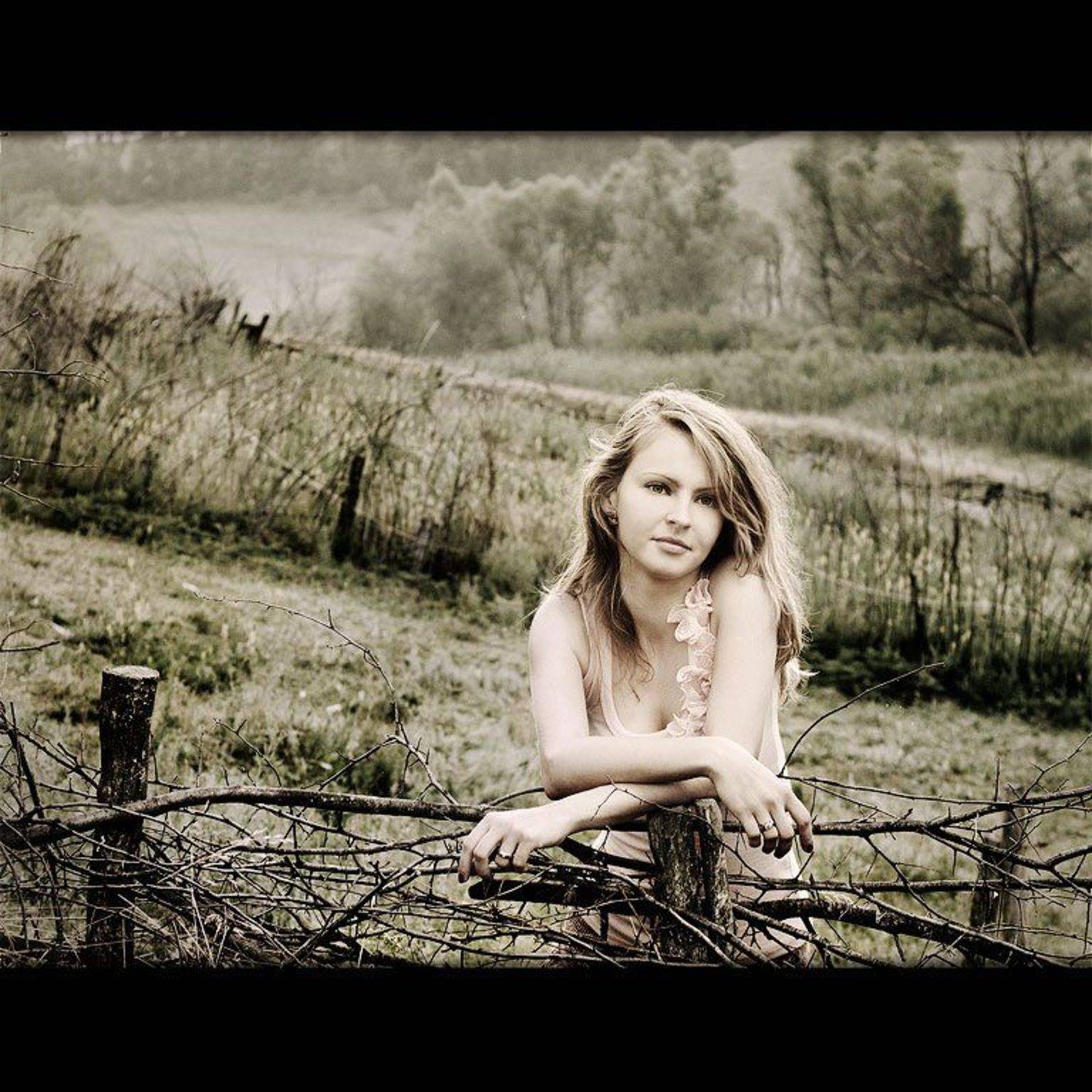 , Олег Емельянов