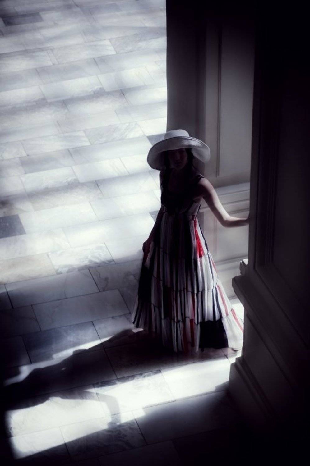 standing alone, lonely, girl, white dress, таинственная, незнакомка, девушка, TakoruShika