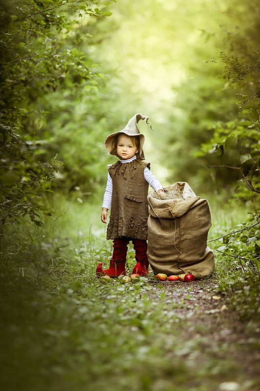 гном Гномик в лесу фото превью