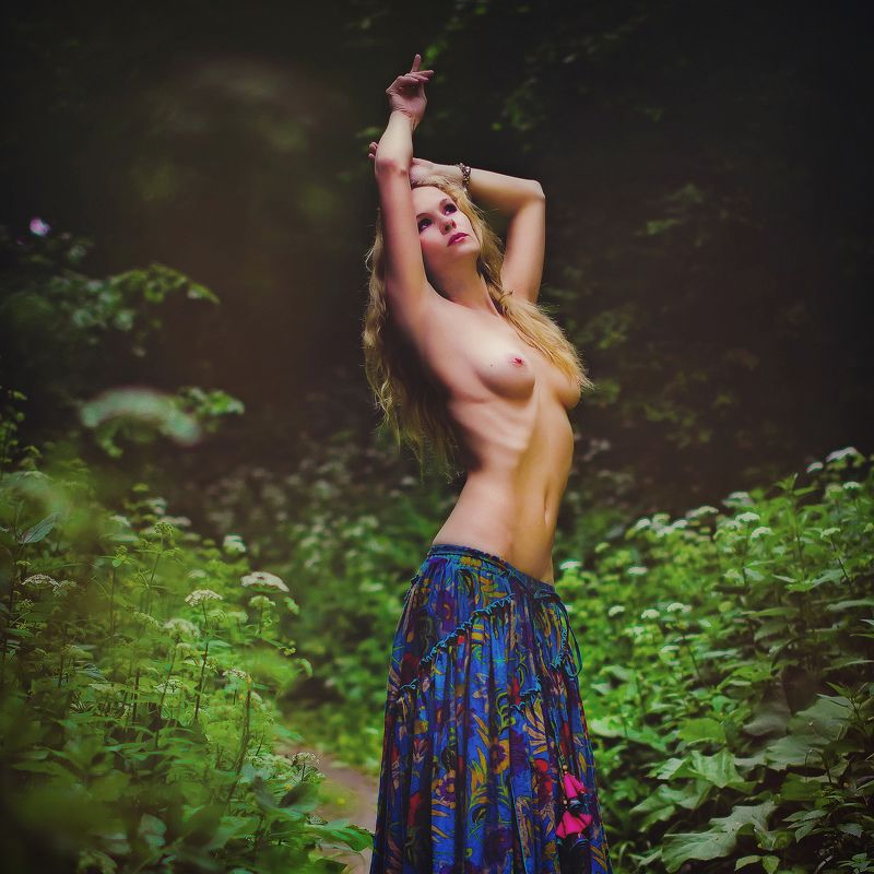 пленэр, ню, девушка, модель, лес Лесная нимфа фото превью