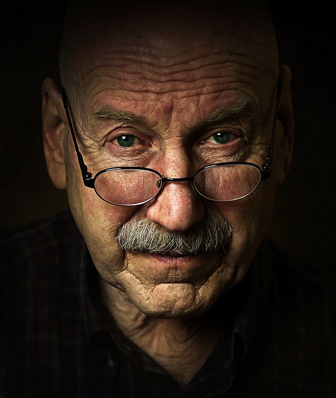 man glasses dark shadow Jan фото превью