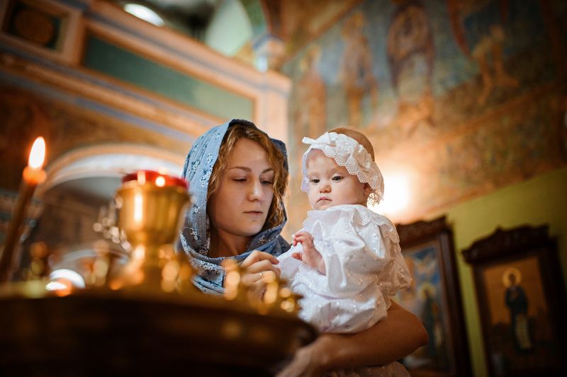 крещение, фотограф на крещение спб, таинство крещения, фотограф спб, таинство, дети, ребенок, малыш, девочка, таинство крещения, крещение ребенка, церковь, храм, крестины Крещение Юлии фото превью