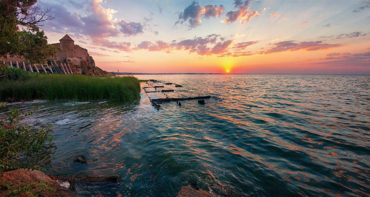белгород-днестровский, аккерман, крепость, аккерманская крепость, закат, лиман, камыши, облака, море, одесская область, отражение, Андрей Кобыща