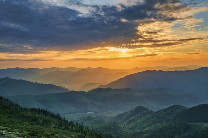 карпаты., украина., зима., пейзаж., снег., карпатский., гора., красивый., небо., природа., дерево., холод., мороз., путешествия., белый., сезон., ель., лес., фон., снежный., горы., зимний., утро., отдых., солнце., лед., изморозь., иней., сцена., синий., с *** фото превью