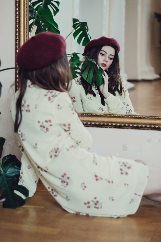 once in a dark theater фото превью