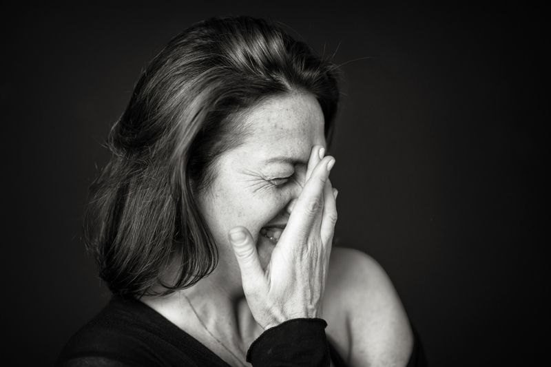 искренние эмоции, женский портрет Наташа фото превью