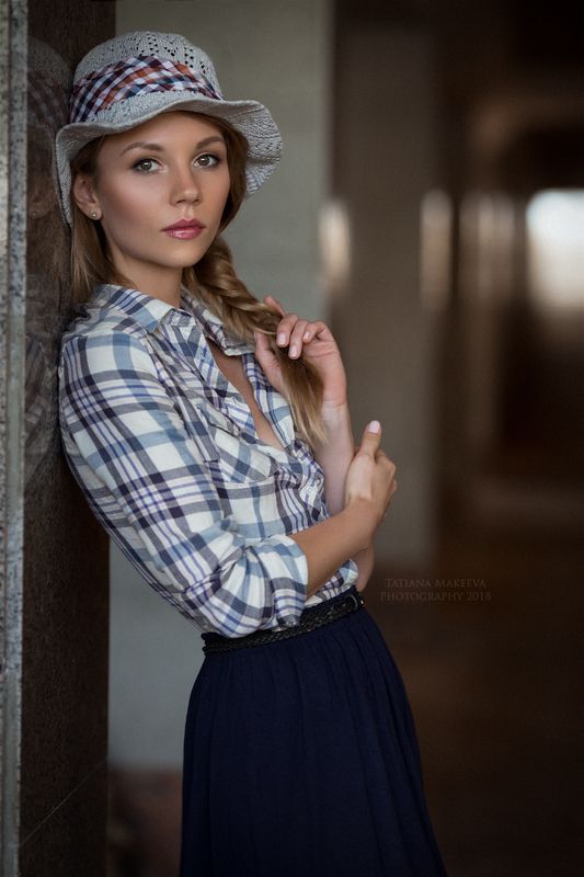 Julie фото превью