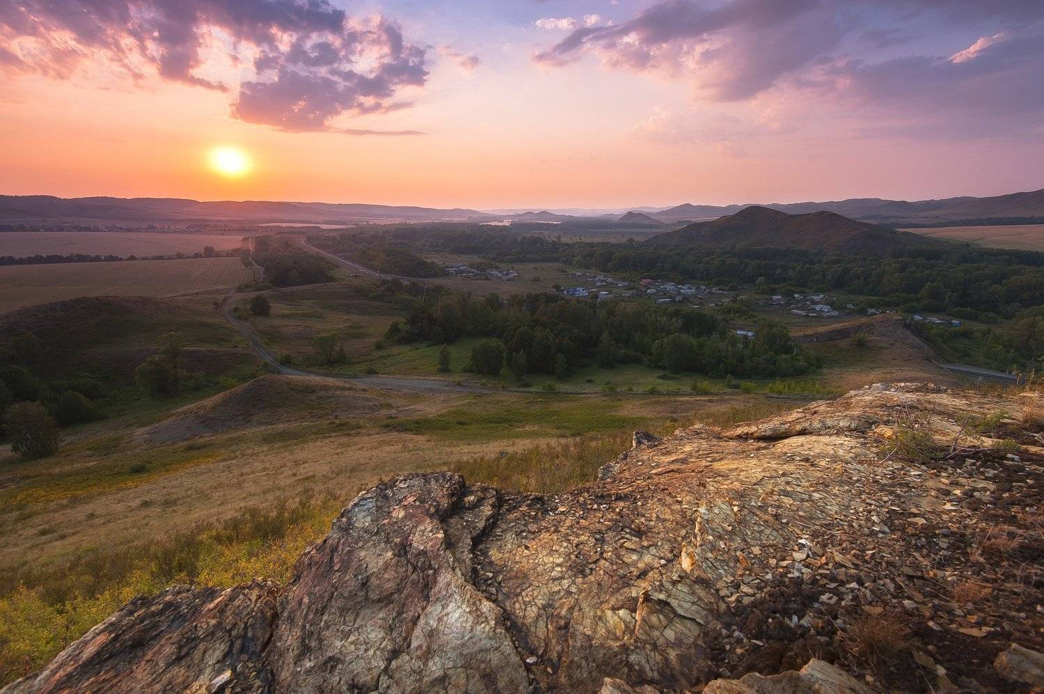кувандык, закат, вечер, тишина, безмолвие, жара, дымка, лето, оренбуржье, долина, простор, Илья Логачёв