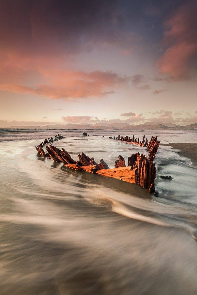 BOAT,WRECK,IRLEAND,OCEAN, Marek Biegalski