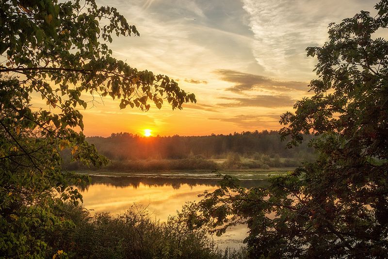 закат, лето, река, небо, облака, отражение, солнце Багряный свет 2 фото превью