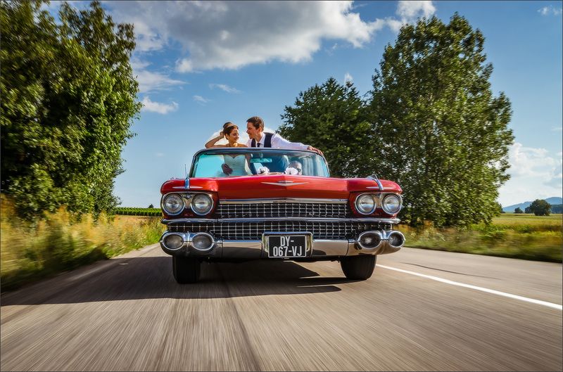 wedding,retro,car,auto,cadillac,moving Wedding фото превью