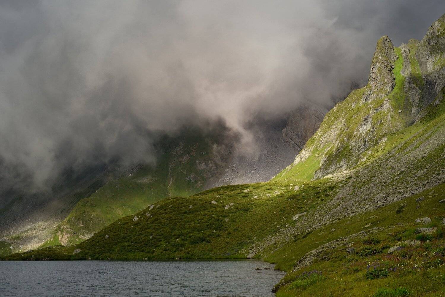 горы осень загедан, Александр Жарников