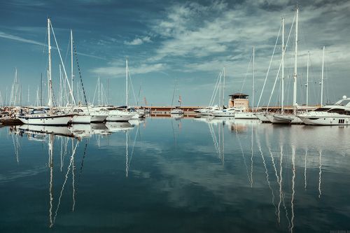 Зеркальная марина