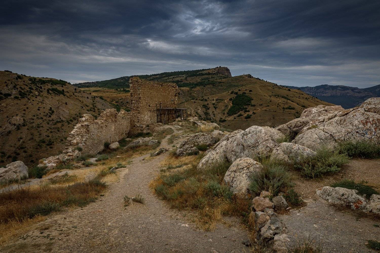 развалины старой крепости чембало в балаклаве. крым., Евгений Кужилев