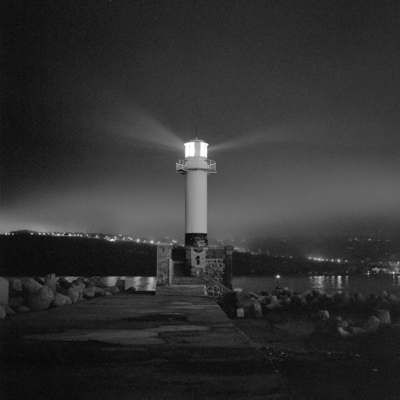 sea, marine, water, seascape, ocean, film, medium, format, 6x6, b&w, black, white, ilford, night, bulgaria, varna Lighthouse фото превью