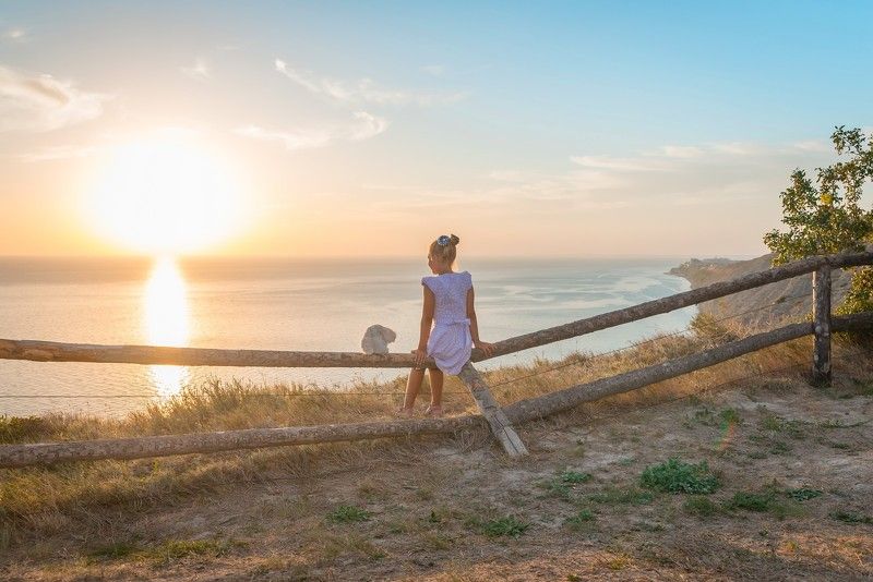 на закате фото превью