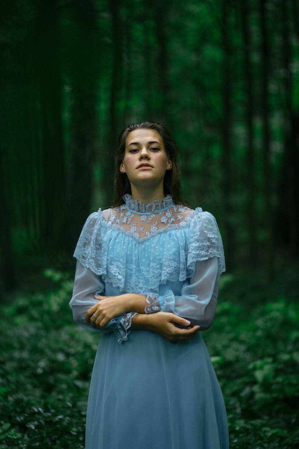 портрет природа дождь девушка винтаж платье, Marie Dashkova