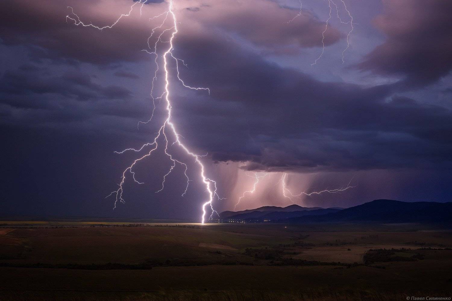 пейзаж, вечер, гроза, шторм, тучи, молния, поле, Павел Силиненко
