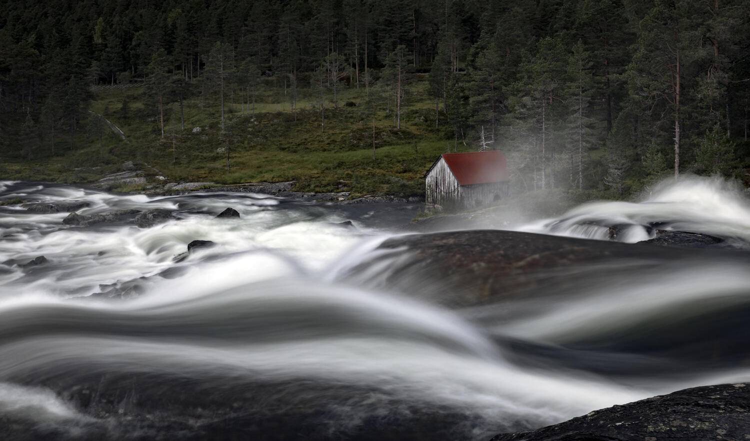 дом, река, норвегия, Александр Безмолитвенный