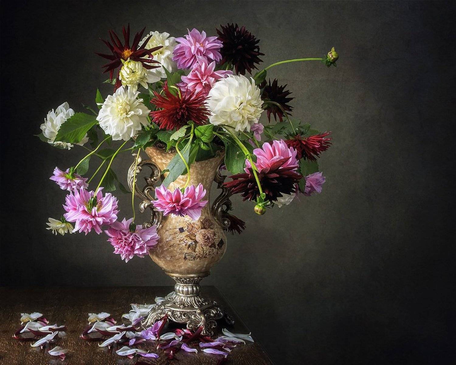 натюрморт, лето, август, букет, цветы, георгины, ваза, Ирина Приходько